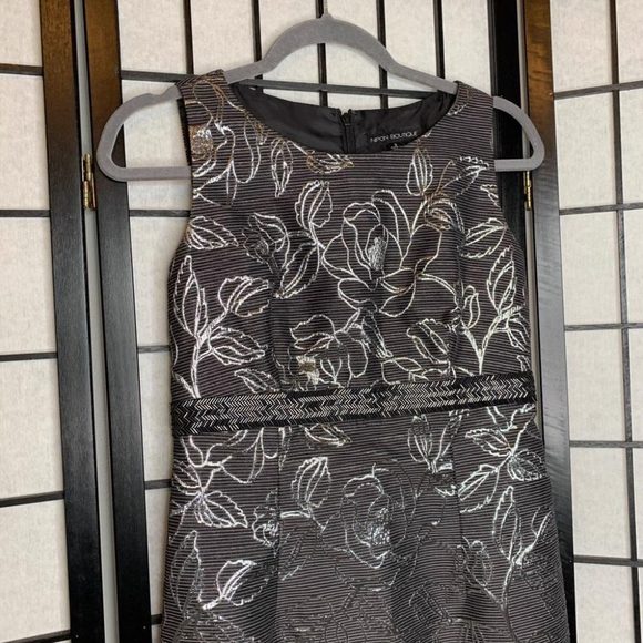 Nipon Sheath Flower Sleeveless Sheath Summer Dress Silver Grey Small 2 - Picture 6 of 8